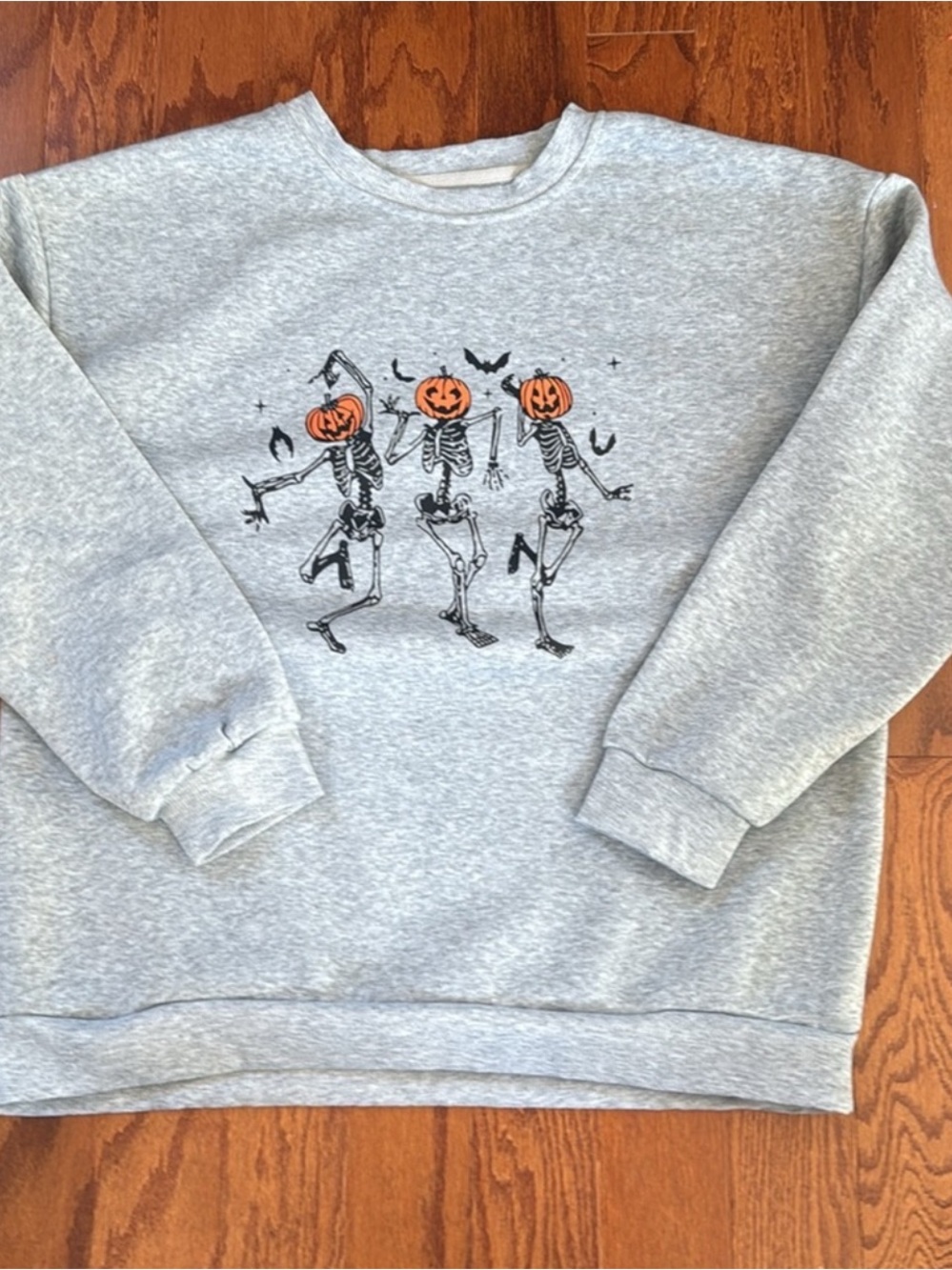 Pumpkin Head Dancing Skeleton Halloween Sweatshirt Gray Crewneck - Picture 9 of 15